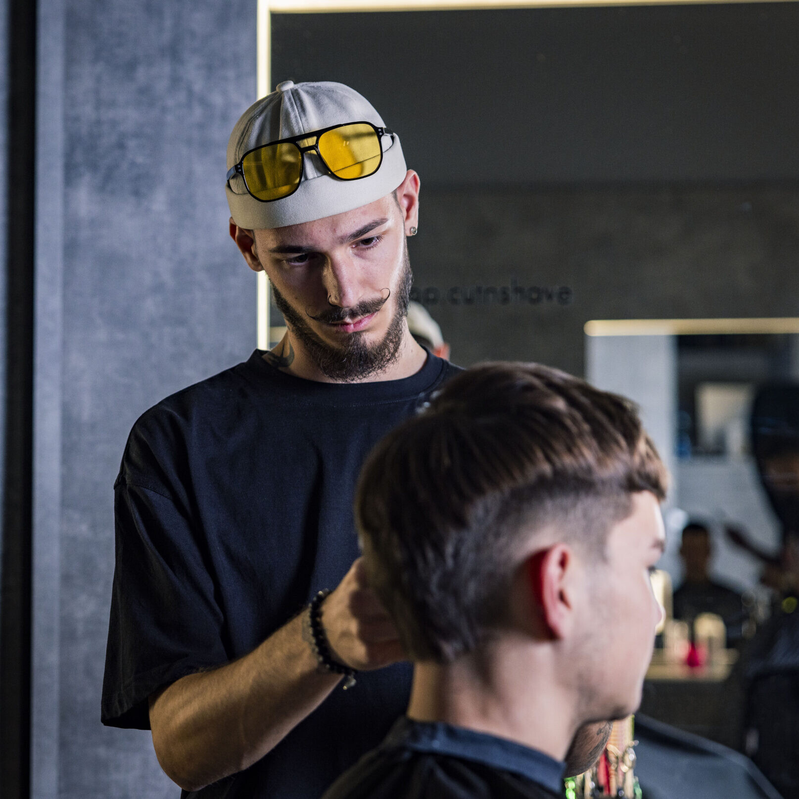 Barbershop Cut N‘ Shave-oc-tehelko